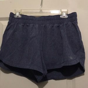 GAP Fit chambre athletic shorts, size M